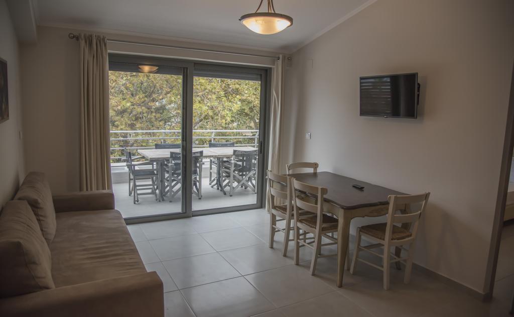 Casa Christabella Apartment Paralia Vrachou Ngoại thất bức ảnh