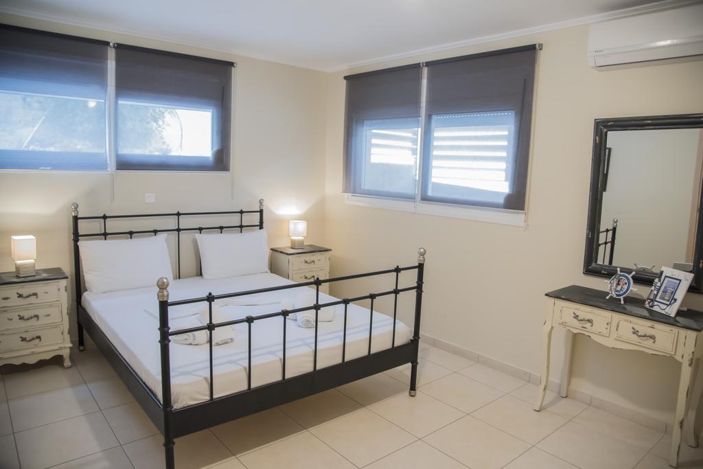 Casa Christabella Apartment Paralia Vrachou Ngoại thất bức ảnh